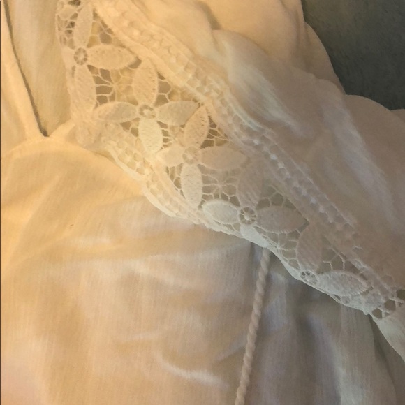 White Lace Top - Picture 3 of 3